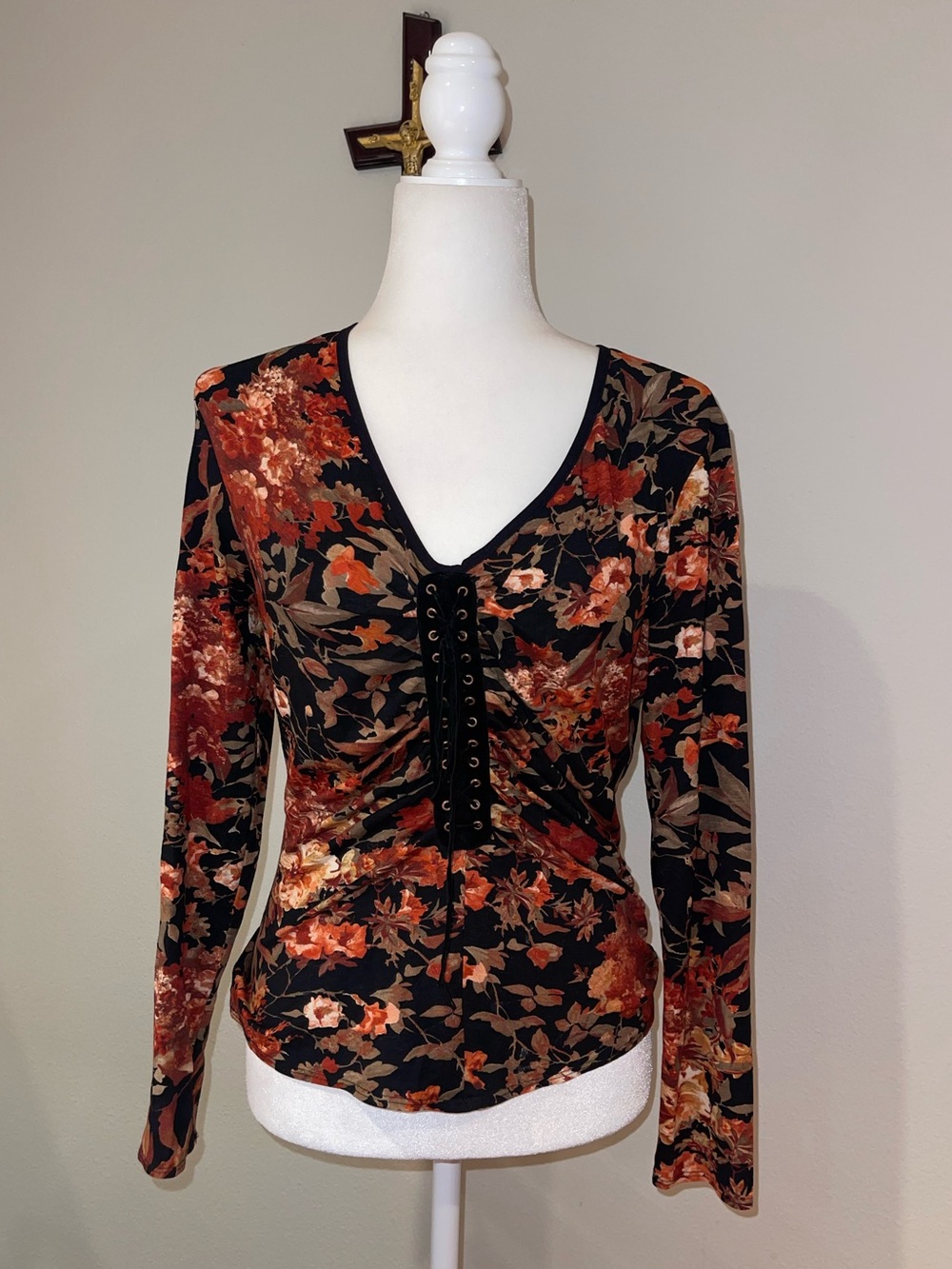 Floral Lace-Up V-Neck Long Sleeve Top - Black with Rust Floral